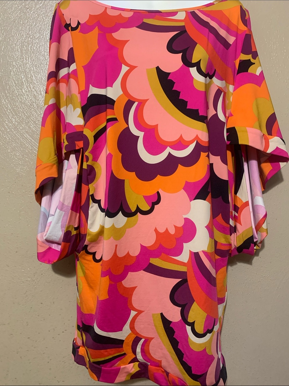 Trina Turk size L Pink Orange Magenta Floral Shift Top NWT $152